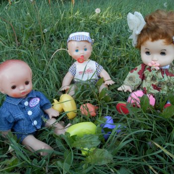 На детской площадке