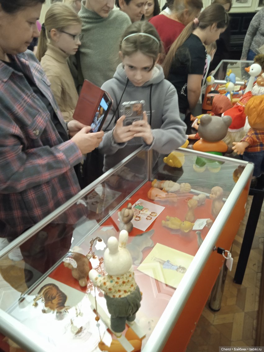Выставка игрушек в День народного единства