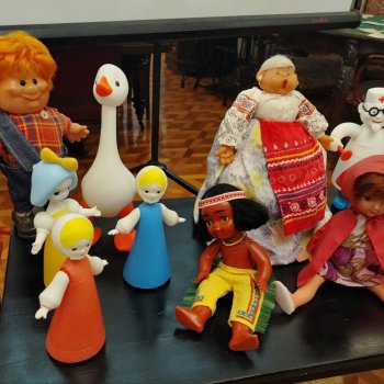 Выставка игрушек в День народного единства