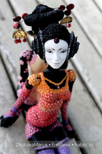 Сакура и Радужная, куклы Жуковой Марии