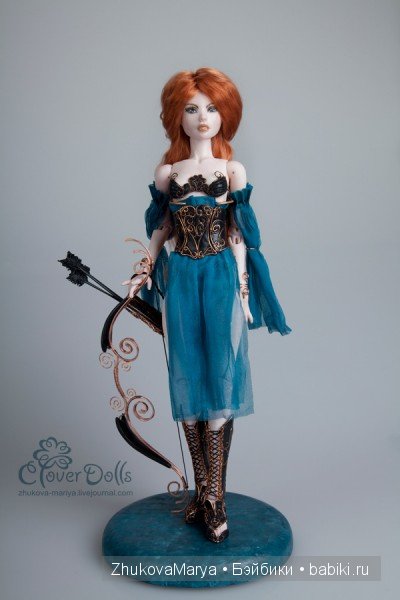 Лучницы, фарфоровые куклы Жуковой Марии