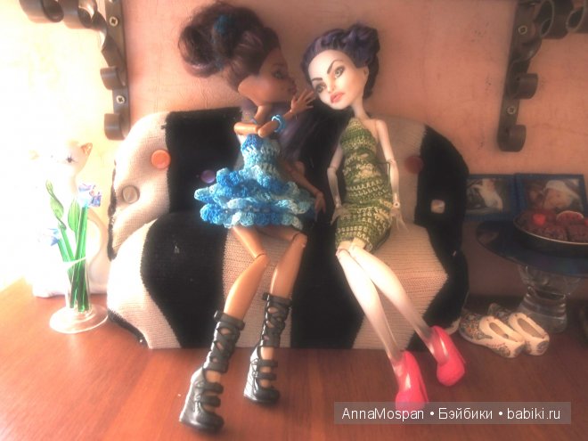 Как монстряшки превращаются в девочек (фото 5)