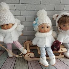 А мы, всё зимушку ждём...