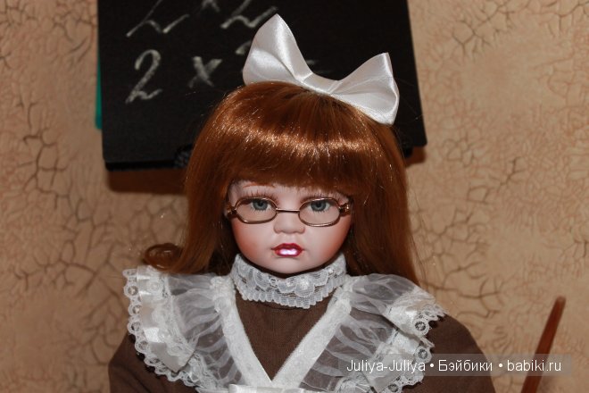 Снова в школу. Фарфоровая кукла (фото 6)
