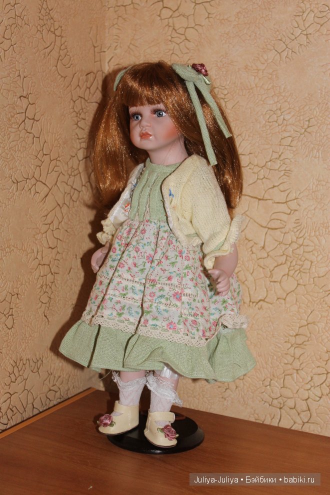 Снова в школу. Фарфоровая кукла (фото 2)
