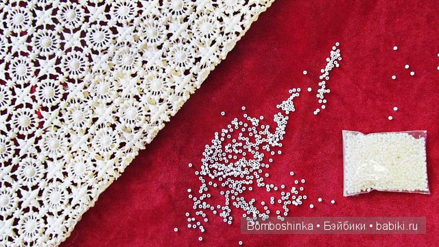 Бархат, винтажное кружево, чешский бисер