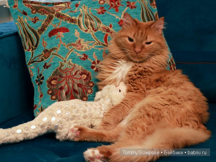 Фалькор, игрушка ручной работы