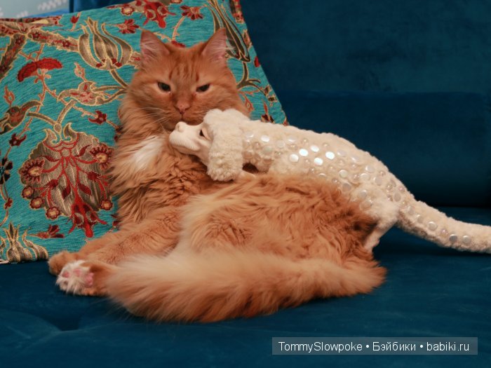 Фалькор, игрушка ручной работы