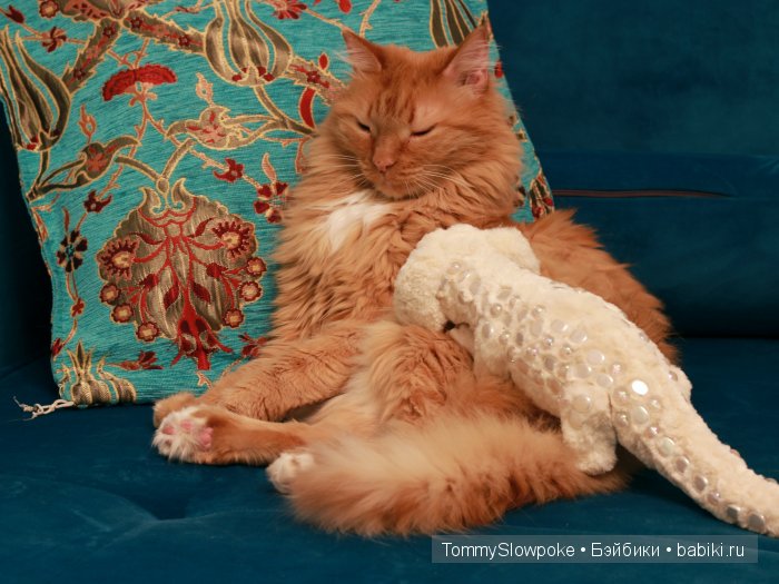 Фалькор, игрушка ручной работы