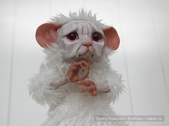 Перхоть — старая белая мышь (фото 2)