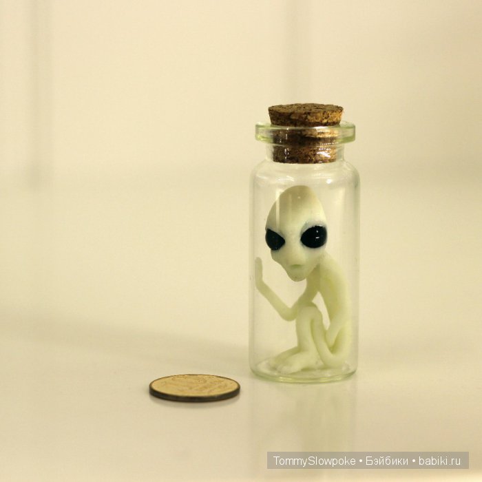 Пришелец в бутылочке — Лепка авторских игрушек и папье (фото 2)
