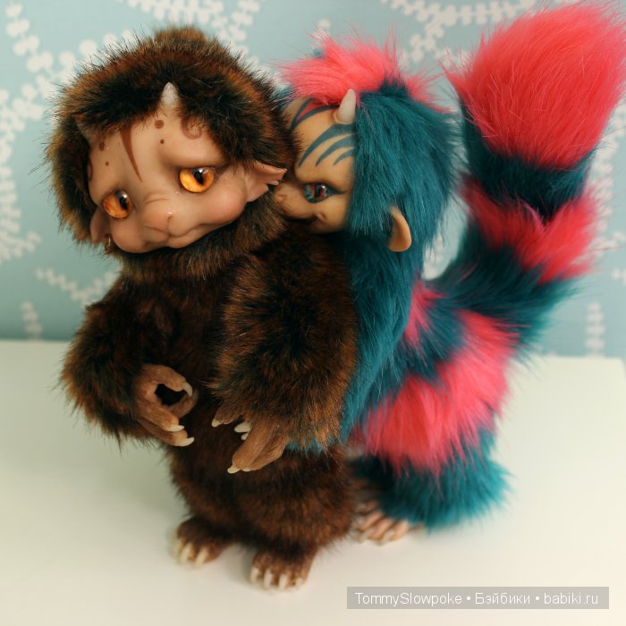 Бурый троллик — Игрушки в смешанной технике (мех и глина): Арт