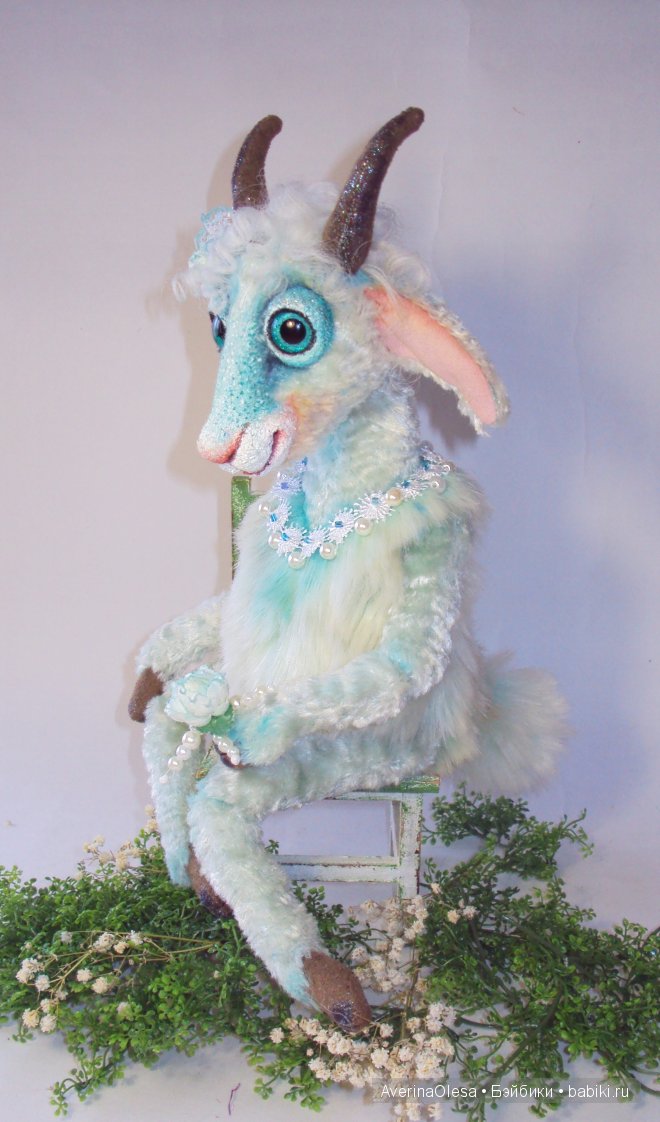 Новогодняя козочка — Игрушки в смешанной технике (мех и глина): Арт (фото 2)