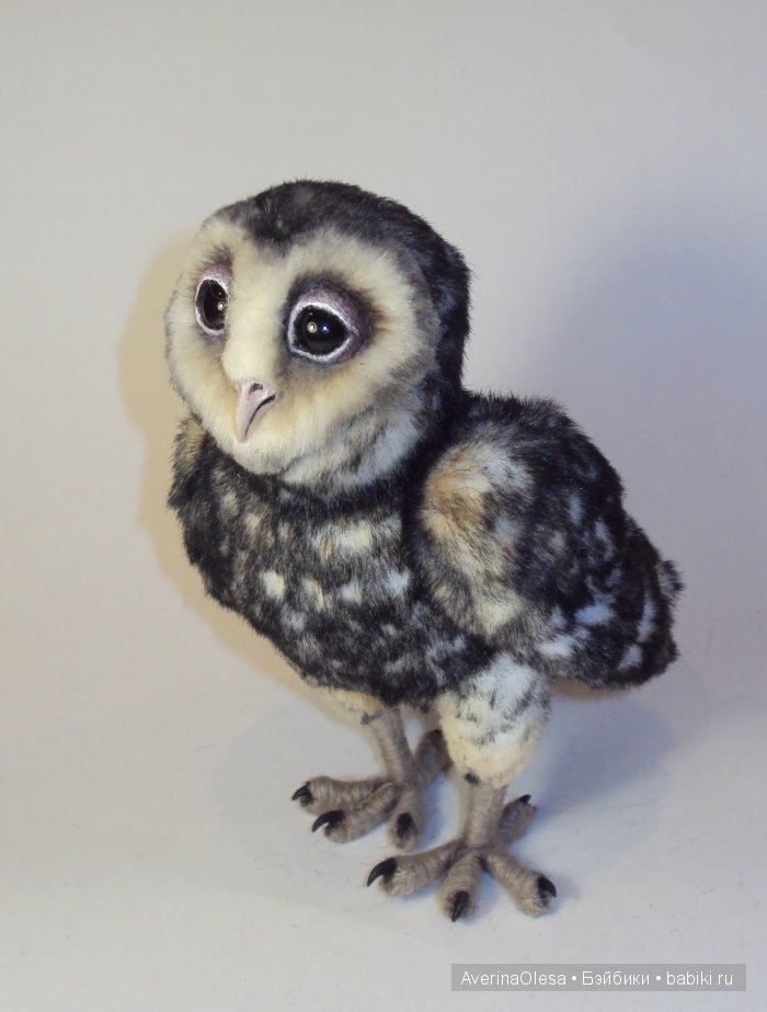 Чёрная сипуха. Игрушка ручной работы