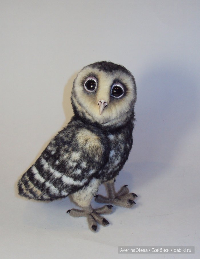 Чёрная сипуха. Игрушка ручной работы