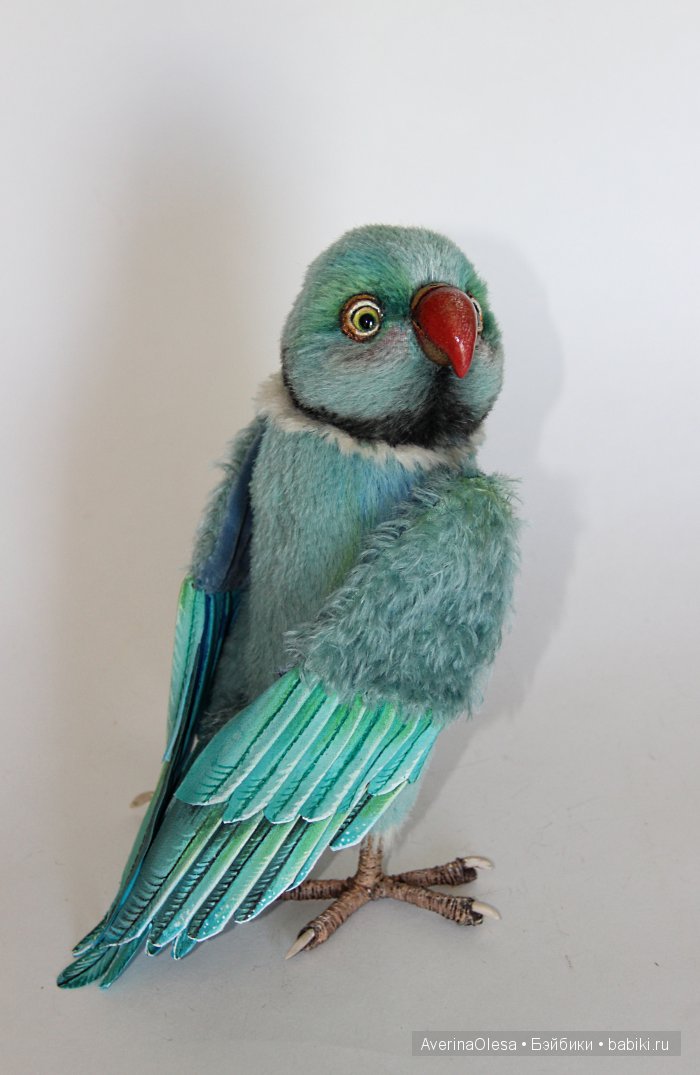 Попугай Оскар. Авторская игрушка ручной работы