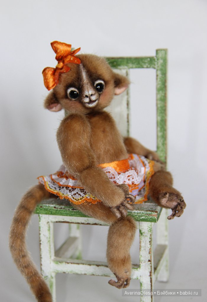 Обезьянка Кнопа. Игрушка ручной работы (фото 6)