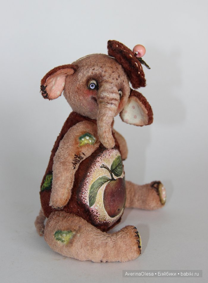 Розовый слон APPLE, авторская игрушка ручной работы