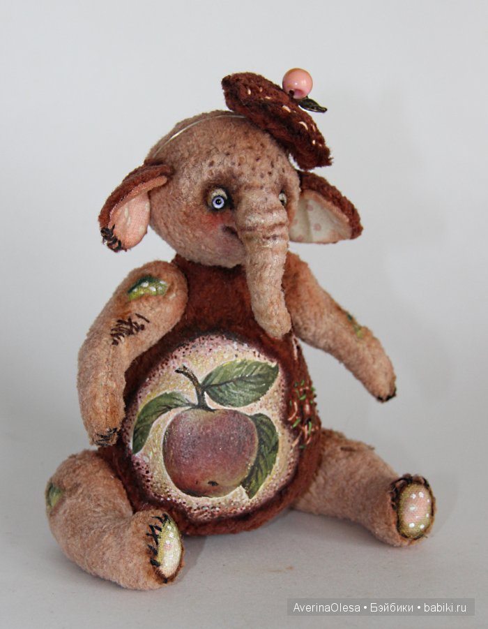 Розовый слон APPLE, авторская игрушка ручной работы