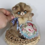 Котенок Мика