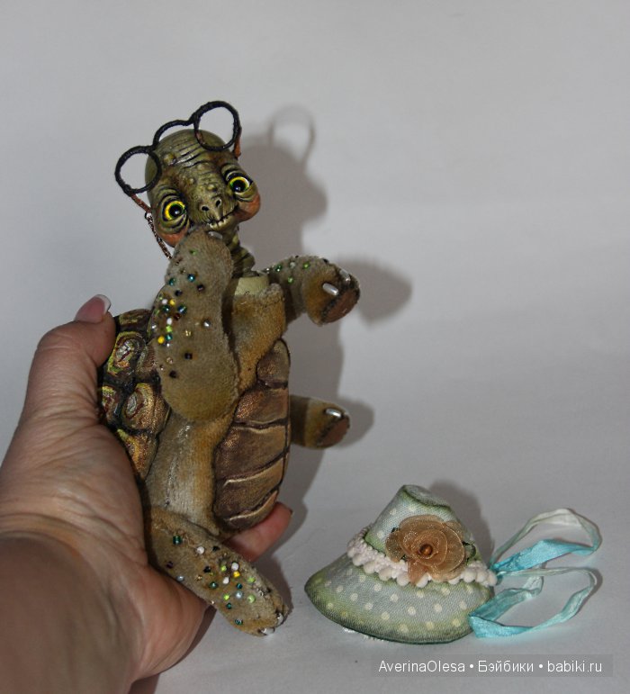 Бабушка Черепаха — Игрушки в смешанной технике (мех и глина): Арт
