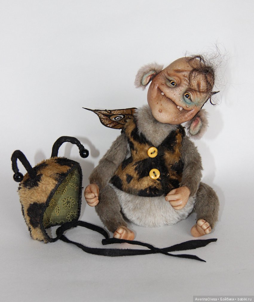 Жужик бабочковый — Игрушки в смешанной технике (мех и глина): Арт (фото 6)