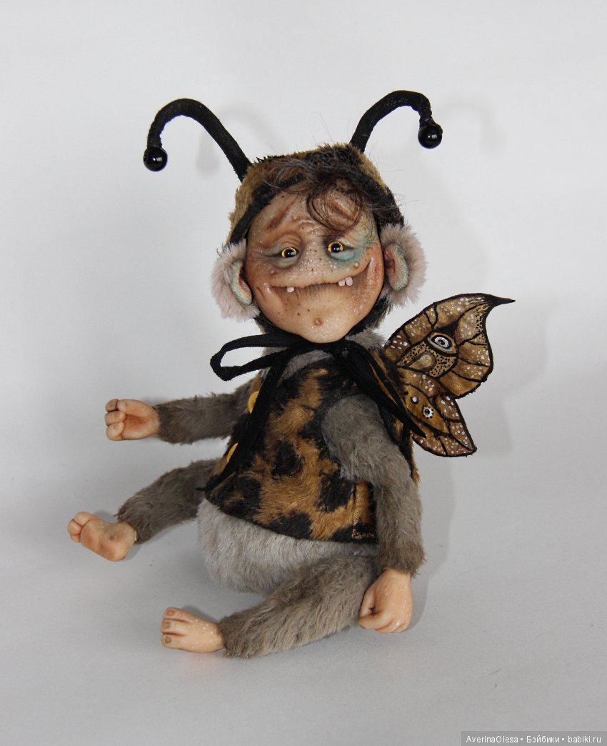 Жужик бабочковый — Игрушки в смешанной технике (мех и глина): Арт