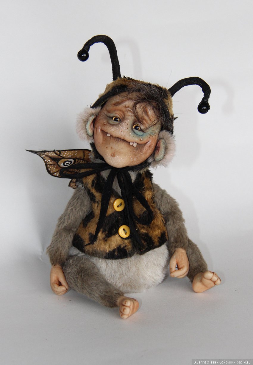 Жужик бабочковый — Игрушки в смешанной технике (мех и глина): Арт