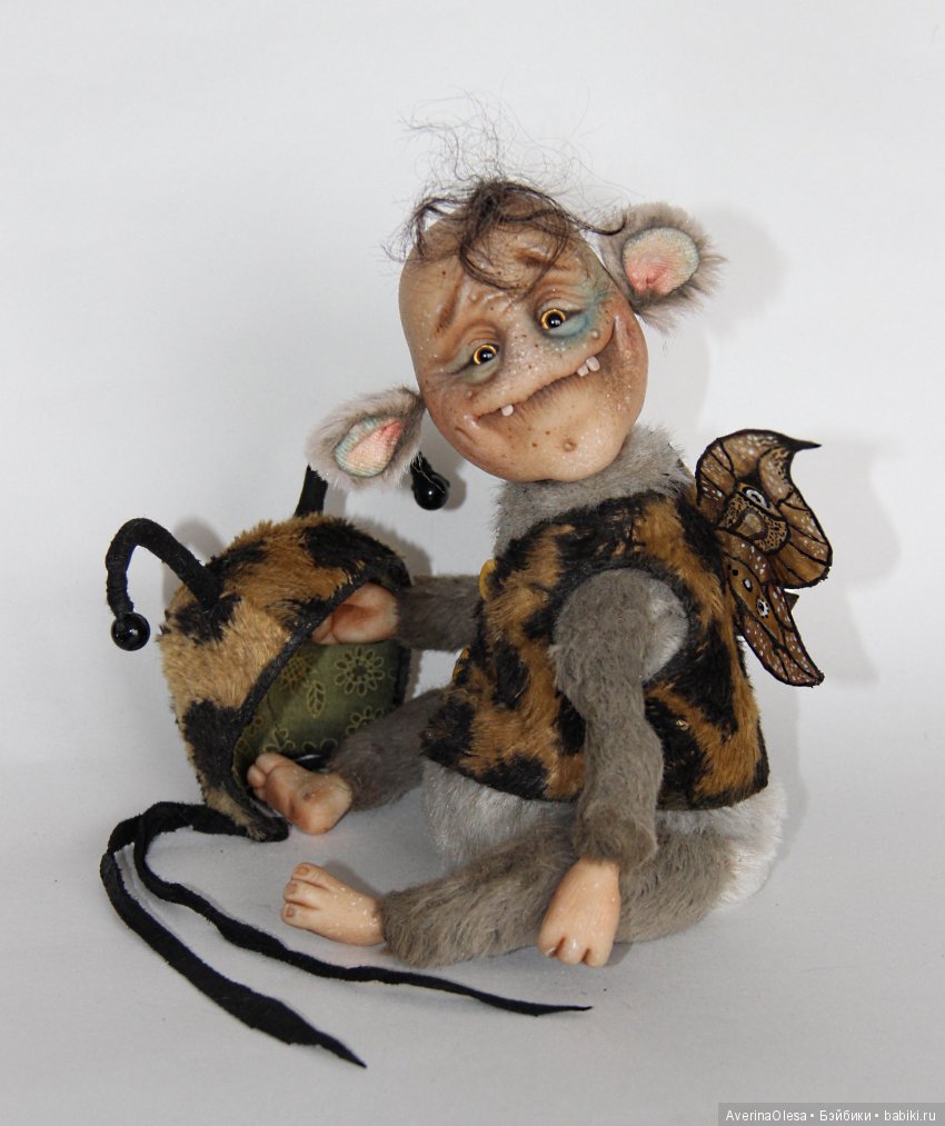 Жужик бабочковый — Игрушки в смешанной технике (мех и глина): Арт (фото 7)