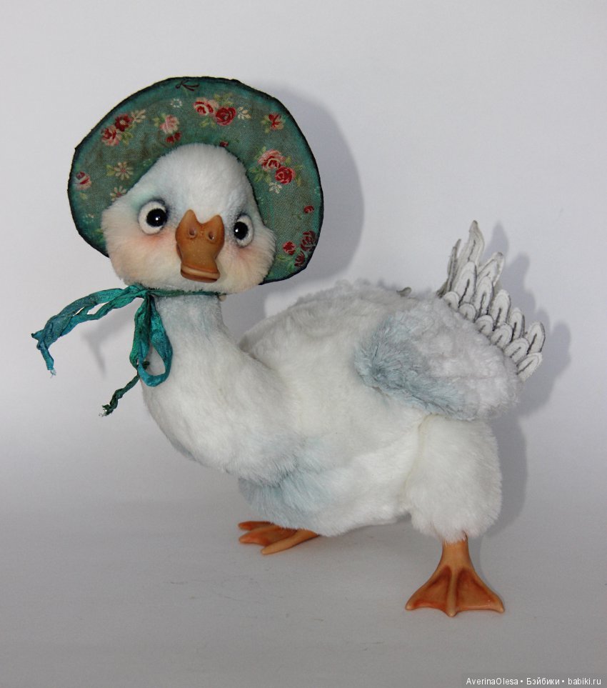 Гусыня или утка — Игрушки в смешанной технике (мех и глина): Арт