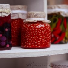 Кто-то закатывает джинсы... а мы уже закатываем банки