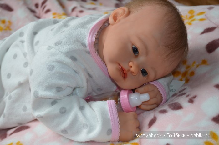 рутинг волос реборну. реборн тоддлер алиса мастер ригина. девочка с куклой реборн на руках. прически реборн. волосы для реборна.