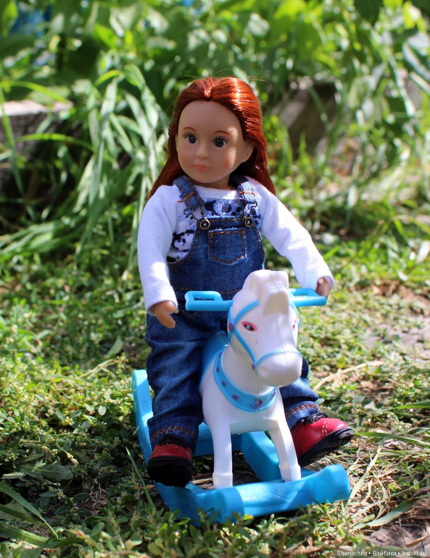 Нина на прогулке — American Girl Mini: Куклы 16 см (фото 2)