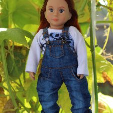 Нина на прогулке