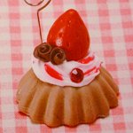 Книга с уроками по созданию симпатичных украшений из пластики, часть 1