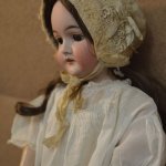 Спящая красавица, или антикварная кукла Queen Louise