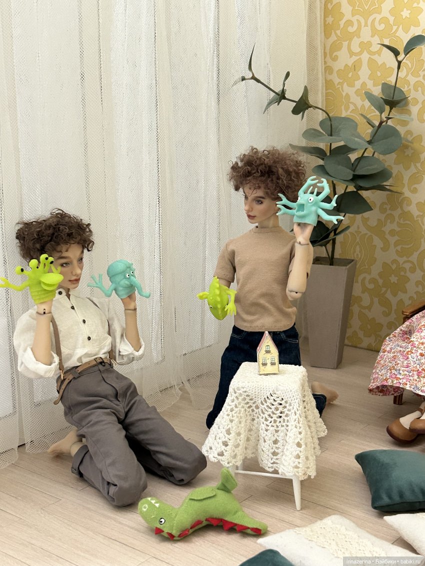 Кукольный театр для сестёр