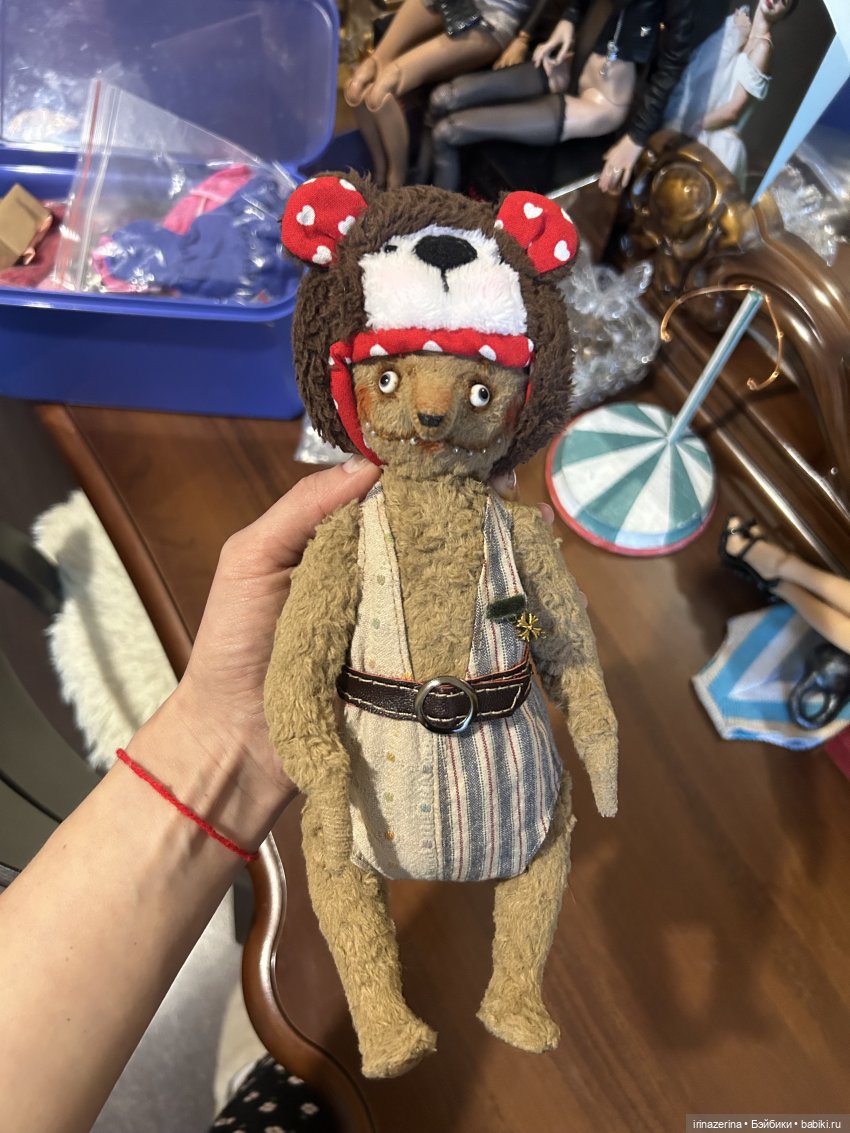 Как Михаилка примерял наряды