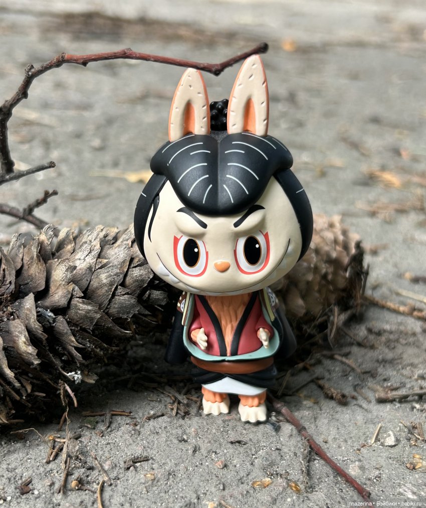 Лабубу в роли слуги Эдохея (фото 7)