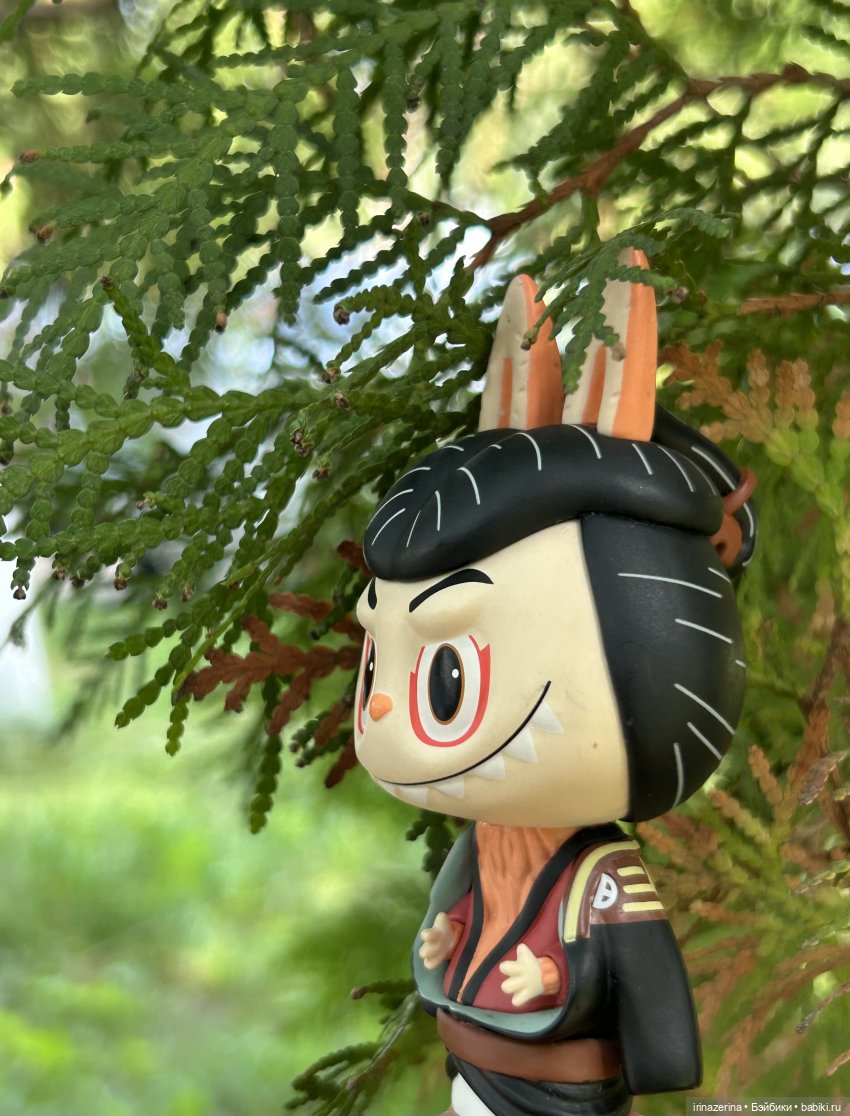 Лабубу в роли слуги Эдохея (фото 5)