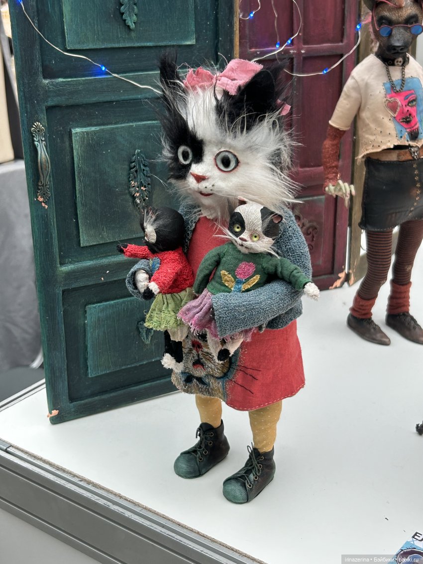 Авторские звери и куклы в Гостинном дворе 2025