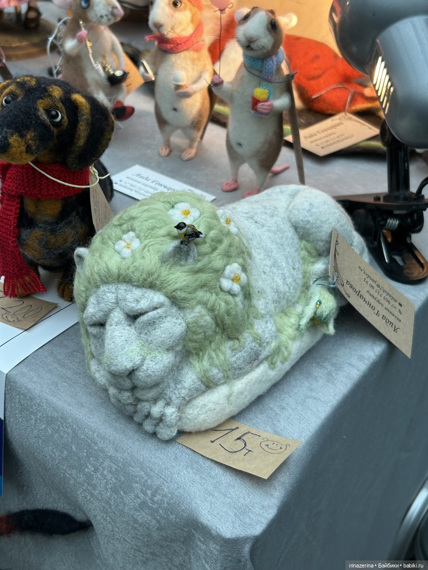 Авторские звери и куклы в Гостинном дворе 2025