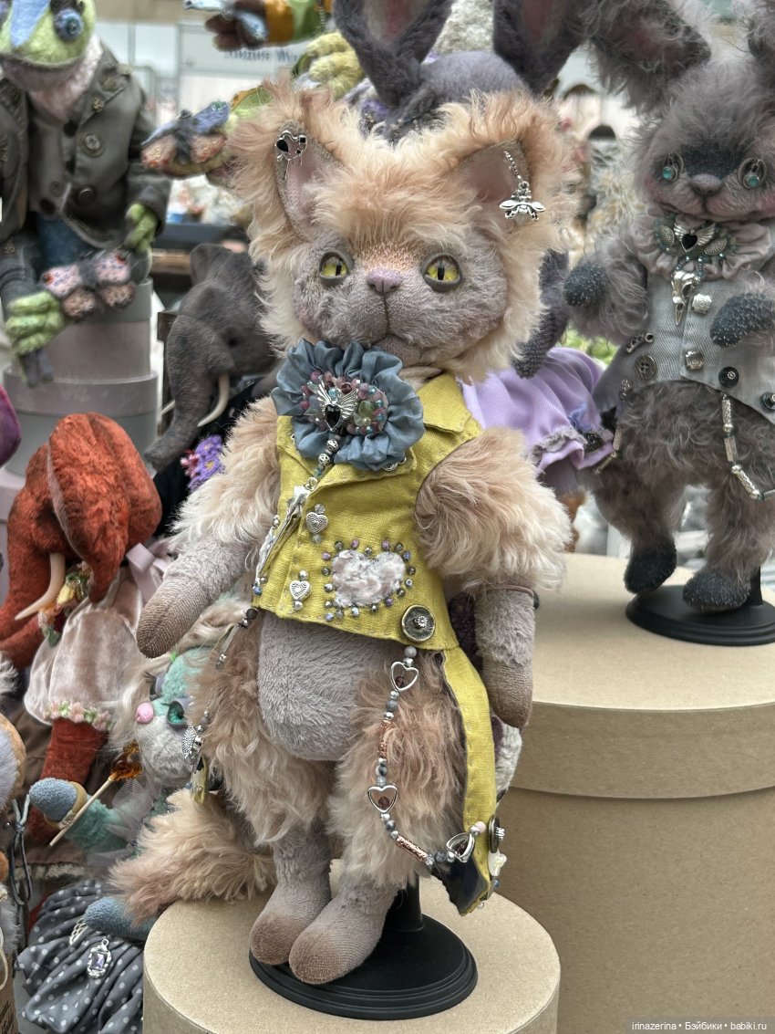 Авторские звери и куклы в Гостинном дворе 2025