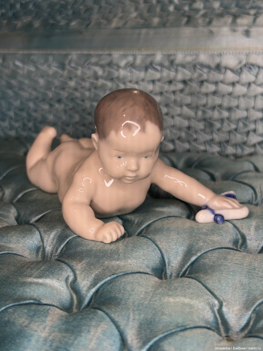 Тайны старинного сундука:Ползающий ребёнок