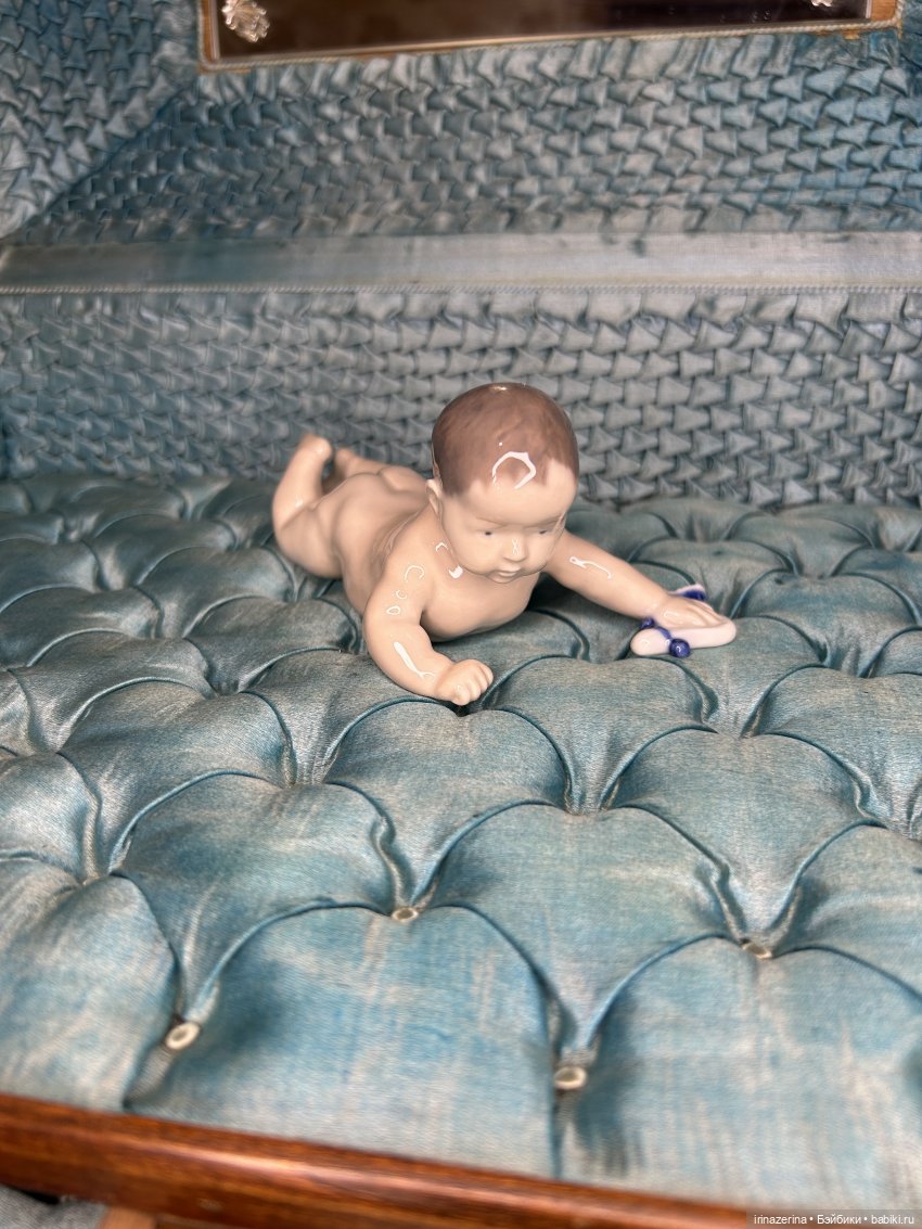 Тайны старинного сундука:Ползающий ребёнок