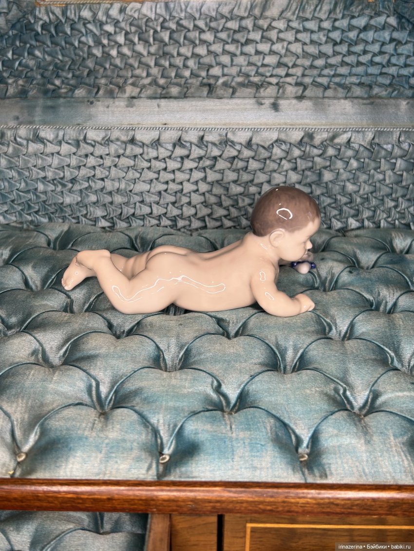 Тайны старинного сундука:Ползающий ребёнок