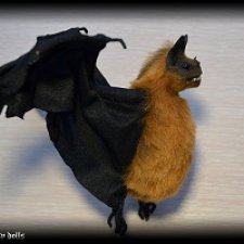 Летучая мышь вампир авторская подвижная скульптура