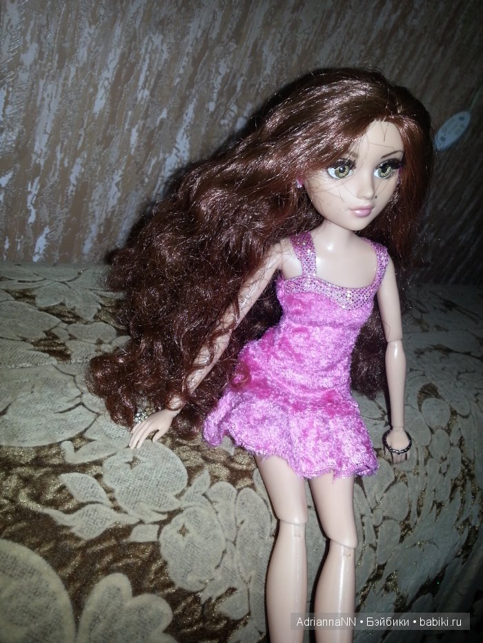 Нежная рыжуля с зелено-карими очами (фото 5)