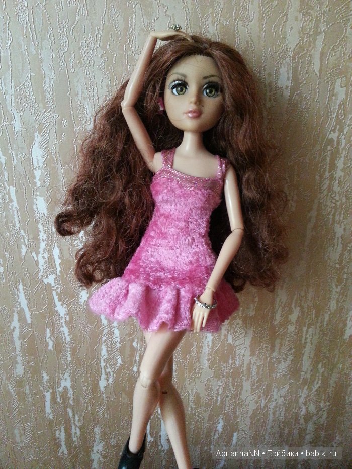 Нежная рыжуля с зелено-карими очами (фото 2)