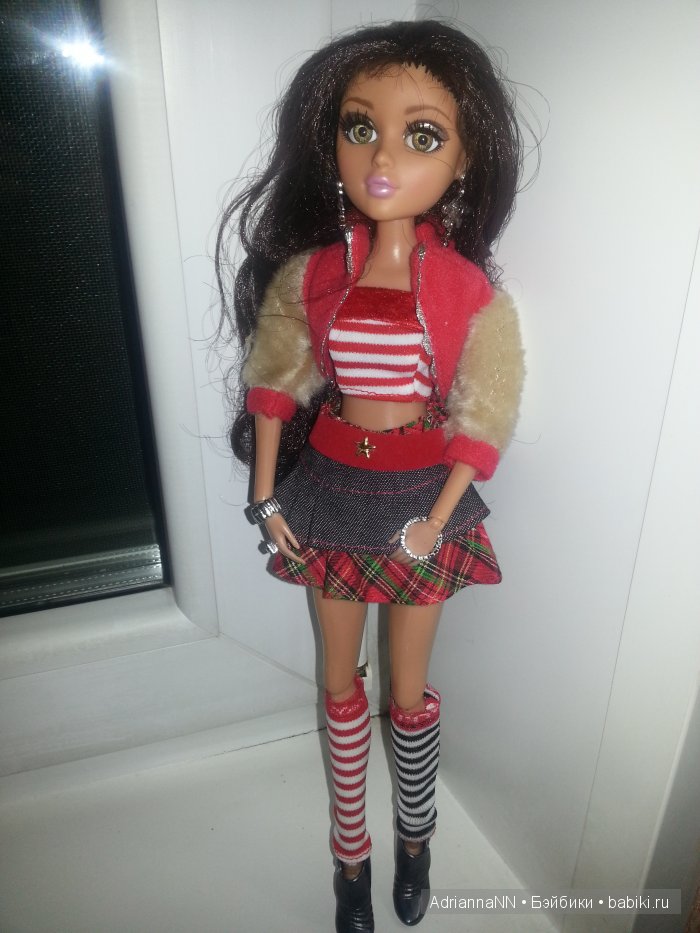 Еще один ООАК Мокси Тинз. Шикарная брюнетка с карими глазами Мелроуз | Бэйбики Еще один ООАК Мокси Тинз. Шикарная брюнетка с карими глазами Мелроуз (фото 4)